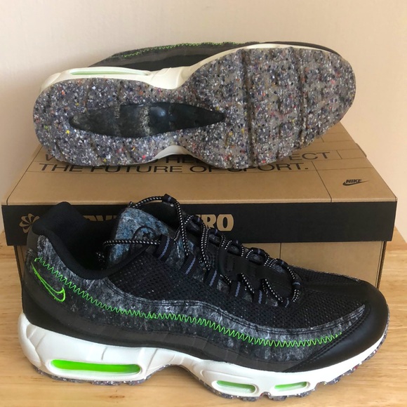 NIKE AIR MAX 95 SNEAKERS - Picture 7 of 9